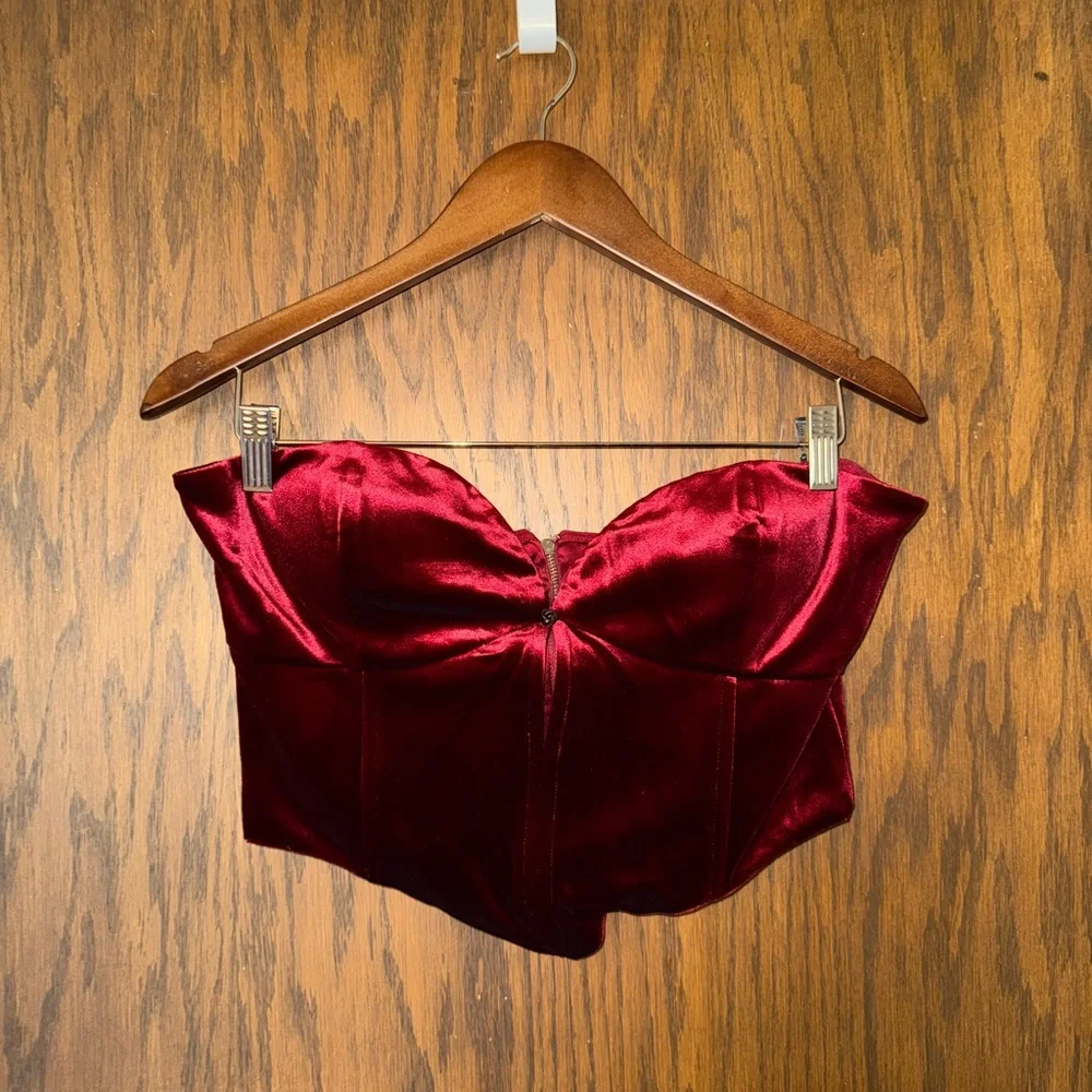 ✨NWT JW PEI Anna Low-Cut Corset Top Red Velvet Holiday Festive - Picture 5 of 13